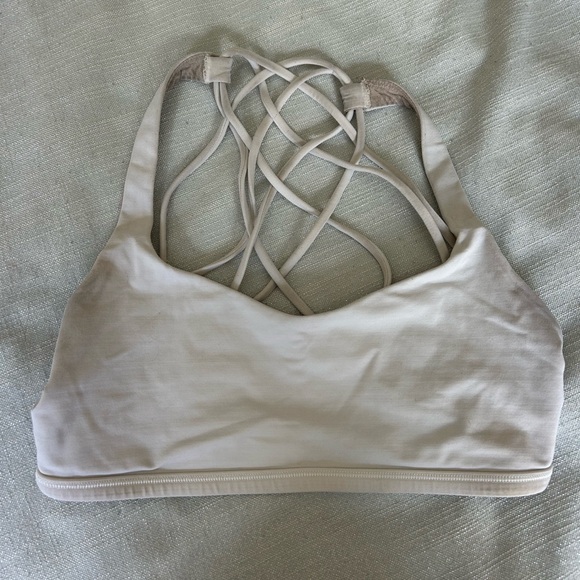 lululemon athletica Other - free to be Lululemon sports bra size 4